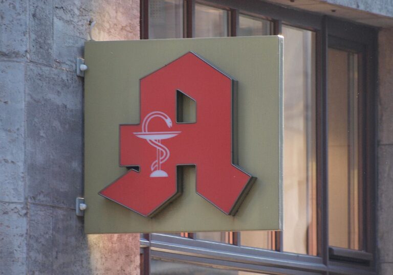 Schild Apotheke