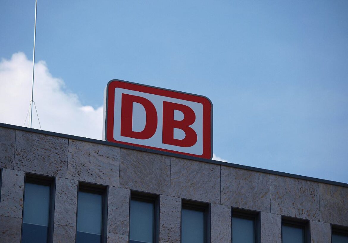 Schild Deutsche Bahn (DB)