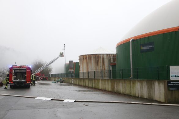 Brand in Biogasanlage in Melle, mehrere Feuerwehren im Einsatz