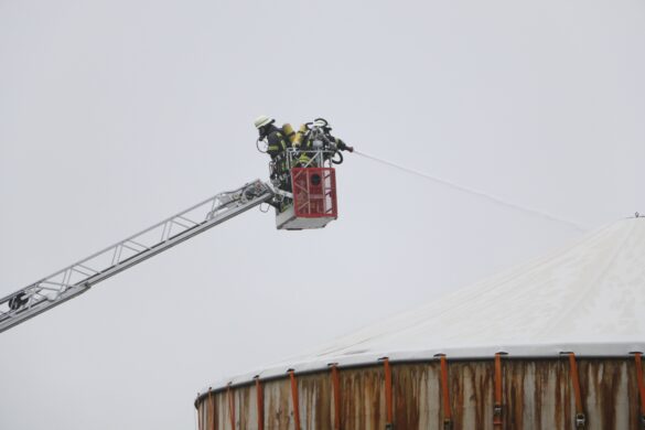 Brand in Biogasanlage in Melle, mehrere Feuerwehren im Einsatz