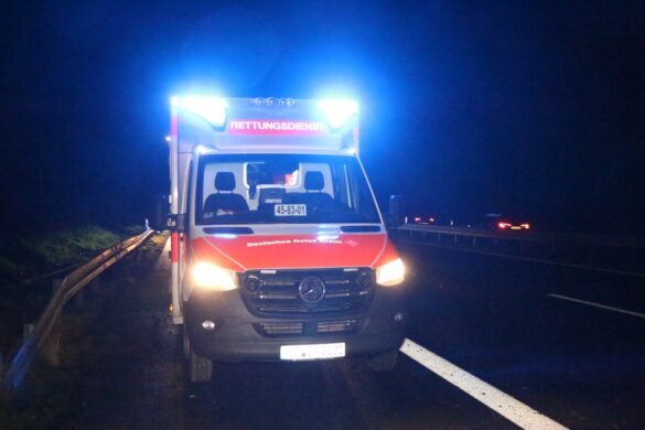 PKW überschlägt sich auf Autobahn A30 bei Bissendorf