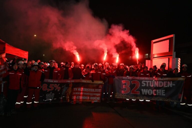 Warnstreik bei der Georgsmarienhütte GmbH / Foto: IG Metall