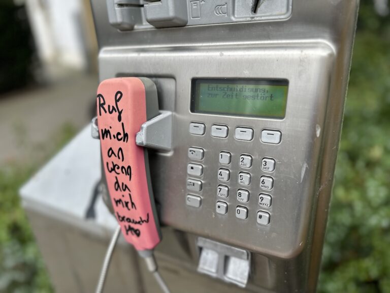 Defekte Telekom-Säule am Domhof in Osnabrück / Foto: Pohlmann