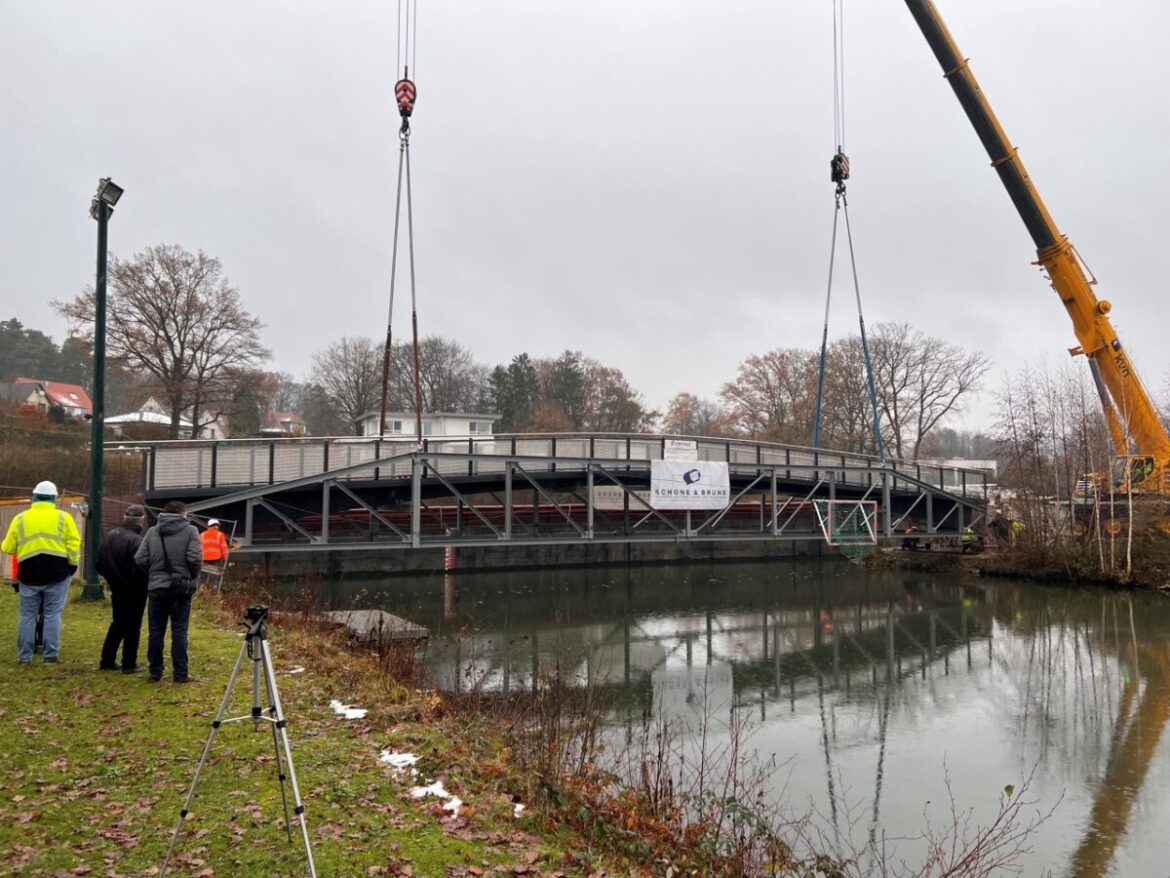 Brückeinbau Hafen Wassersportzentrum / Foto: Stadt Osnabrück, Nina Hoss