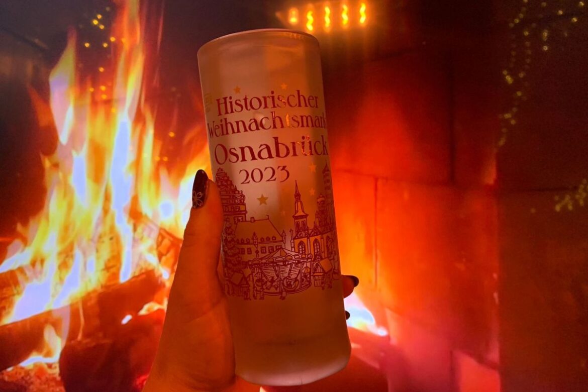 Weihnachtsmarkt-Tasse 2023 / Foto: Alke Eva Wallmeyer