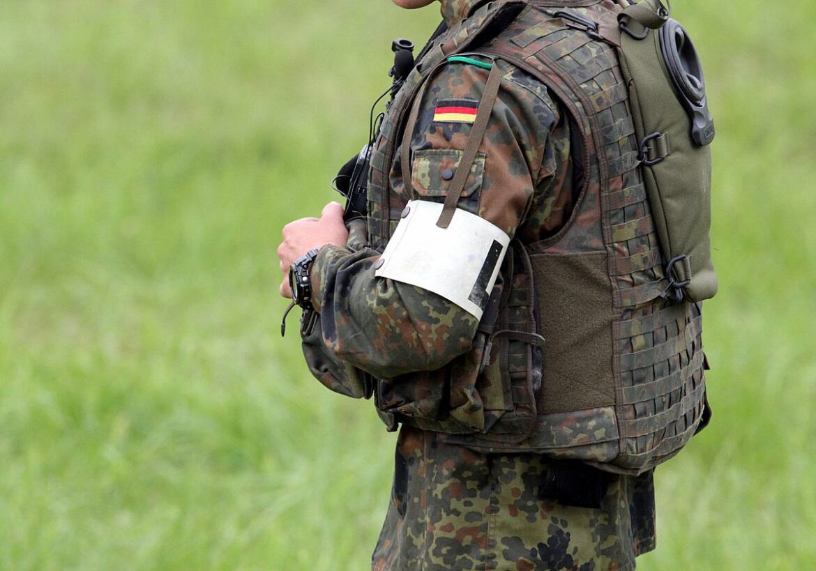Bundeswehrsoldat in Uniform