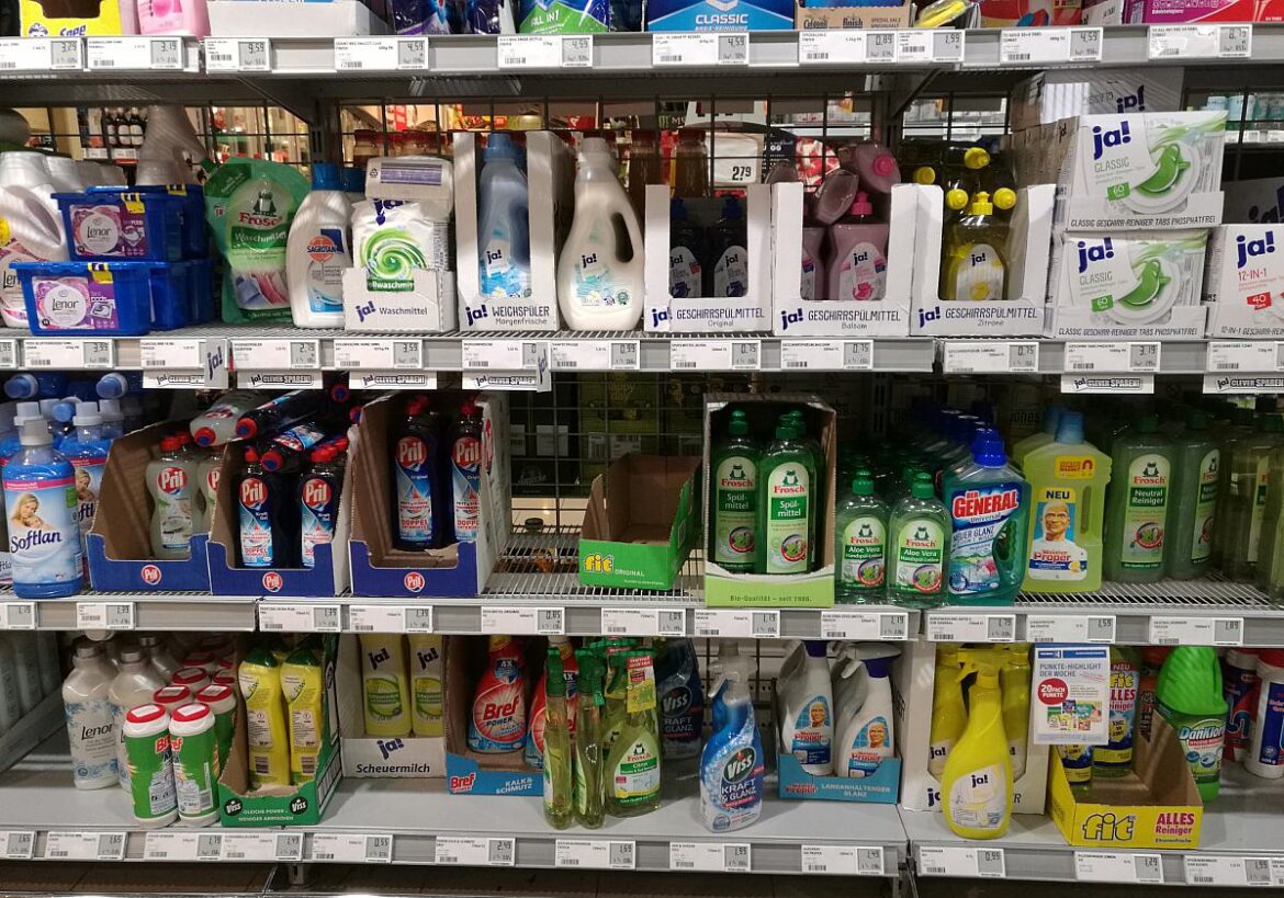 Supermarktregal Putz- und Spülmittel