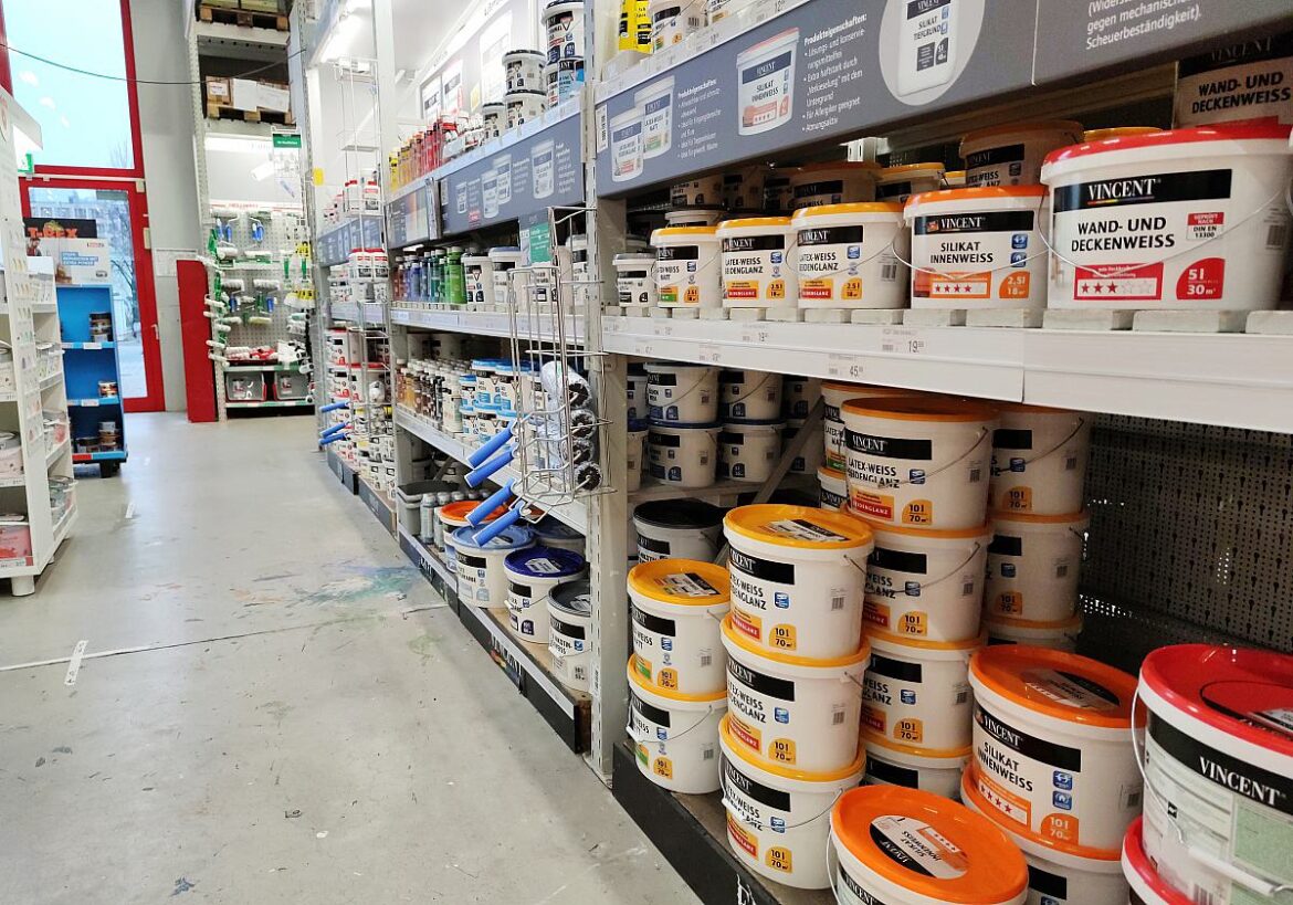 Baumarktregal Farbe