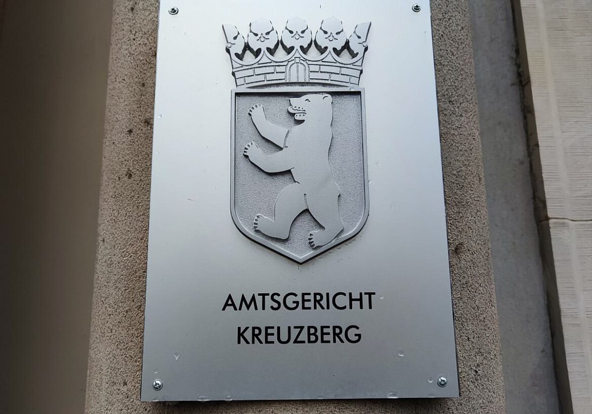 Schild Amtsgericht Kreuzberg (Berlin)