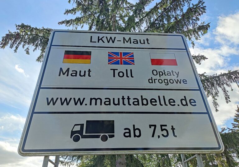 Schild LKW-Maut