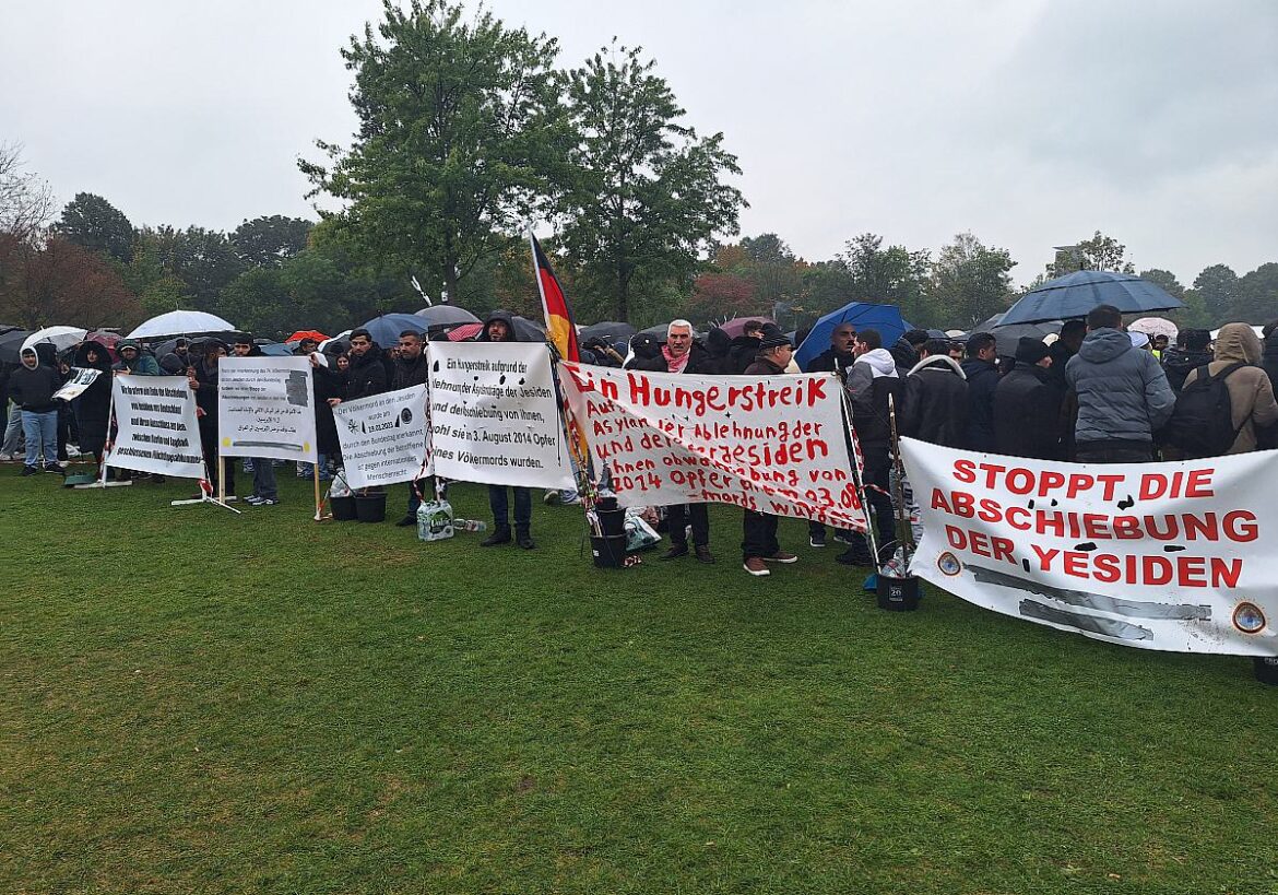 Demonstration: Abschiebestopp jesidischer Minderheit im Irak