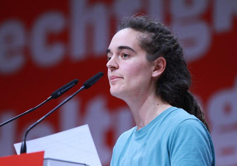 Carola Rackete (EU-Spitzenkandidatin von Die Linke)