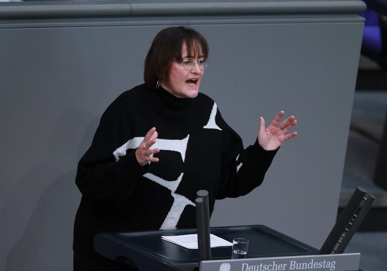 Martina Renner ( Die Linke)