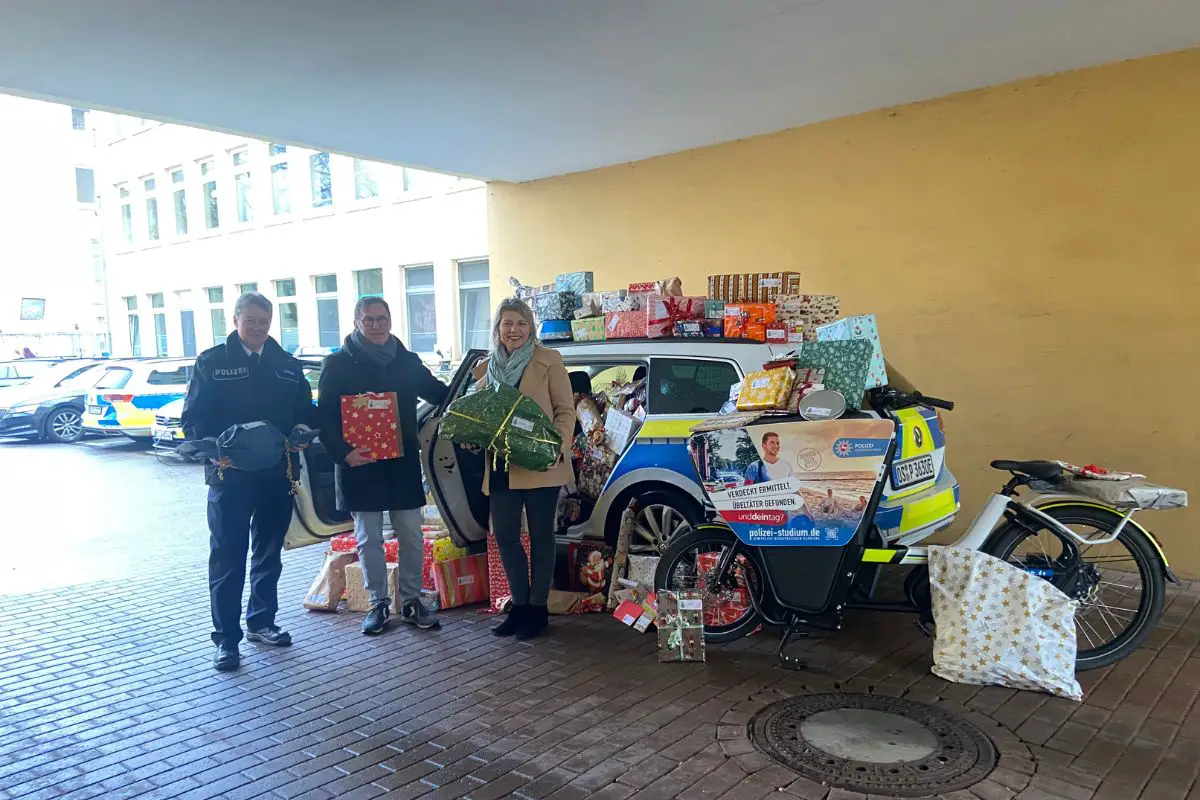 Weihnachtspakete gehen nach Belm / Foto: Hannah Meiners