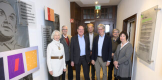 Von links: Marita Hopster-Siebert, Torsten Wächter, Dr. Stefan Lüddemann, Niklas Sievert, Bert Karrasch, Hans Peterse und Gabriele Grosser. / Foto: Hermann Pentermann