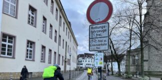 Durchfahrt verboten an der Johannisfreiheit.