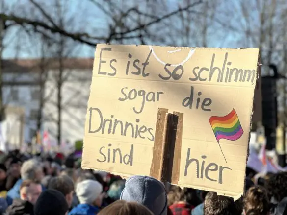 IMG_5588 Demonstration Osnabrück bekennt Farbe – für Demokratie, gegen Faschismus, 27.01.2025, Schlossgarten Osnabrück