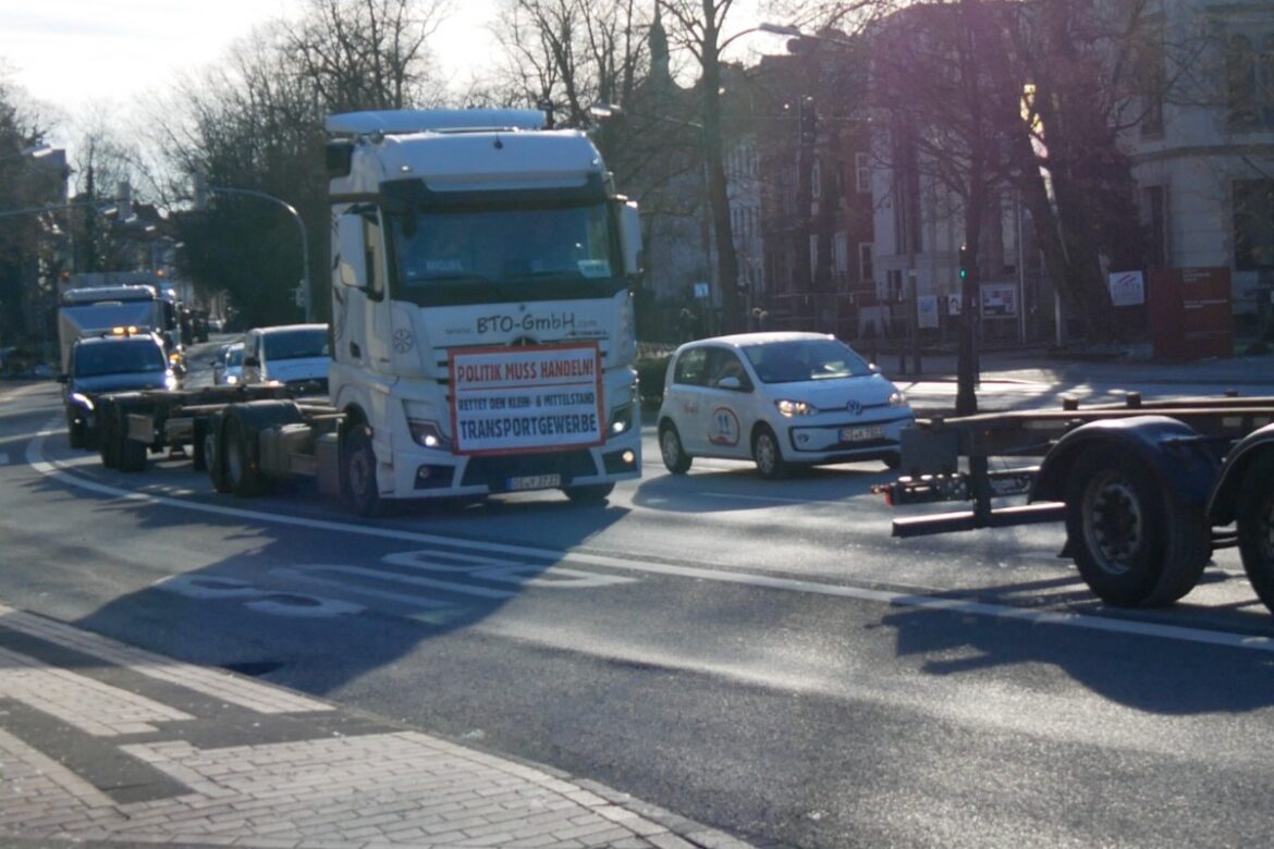 Lkw bei Protestfahrt / Foto: Hannah Meiners