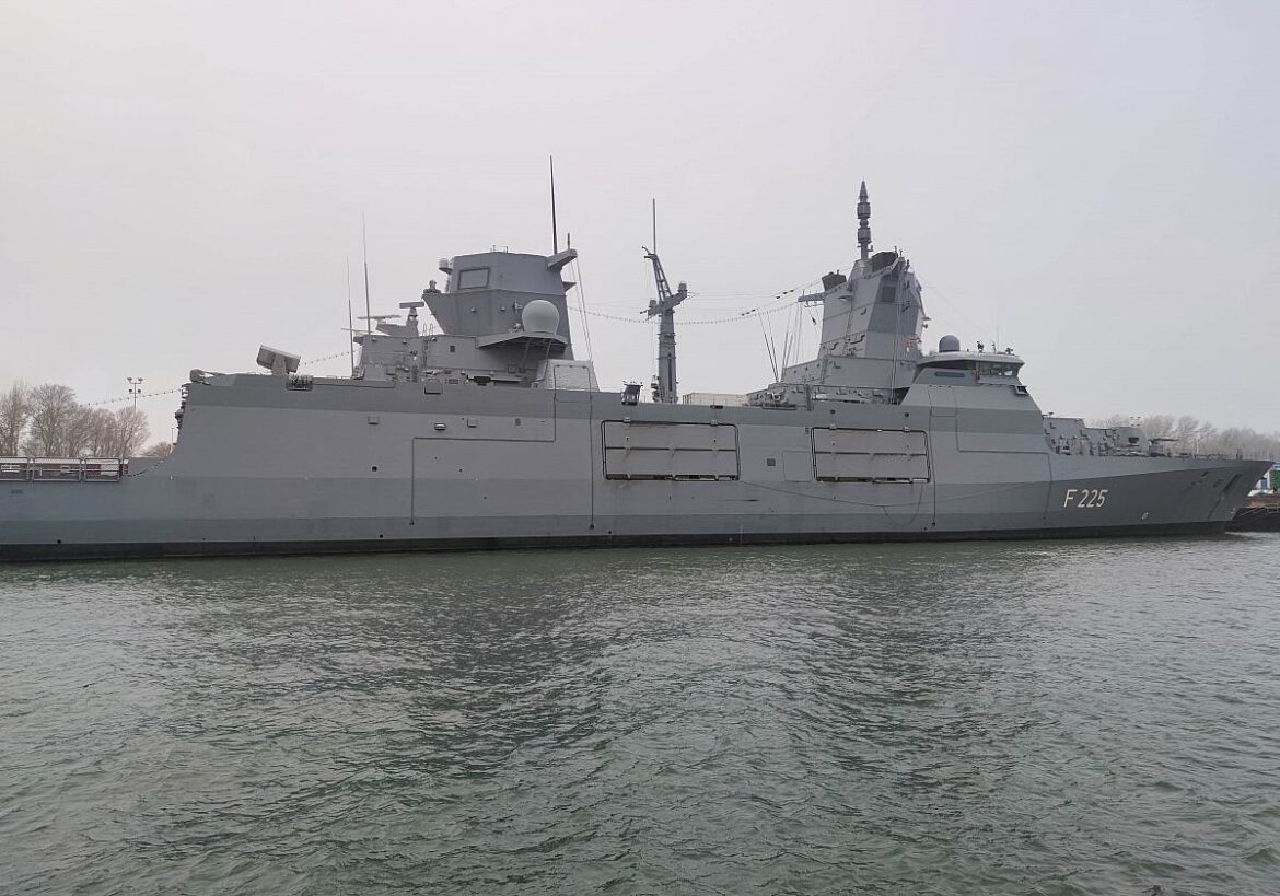 Militärschiff