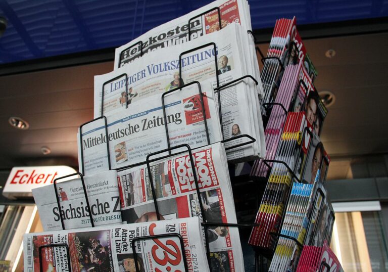 Zeitungsaufsteller