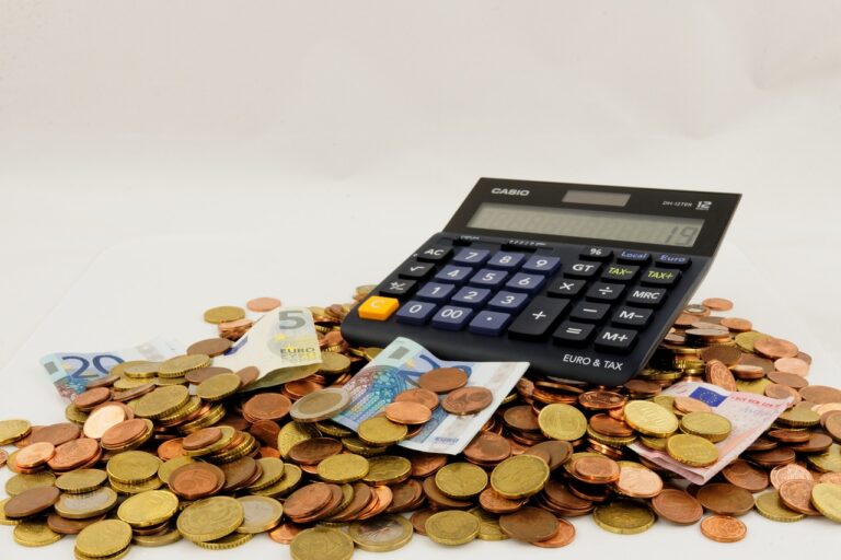 Steuern, Schulden, Finanzen