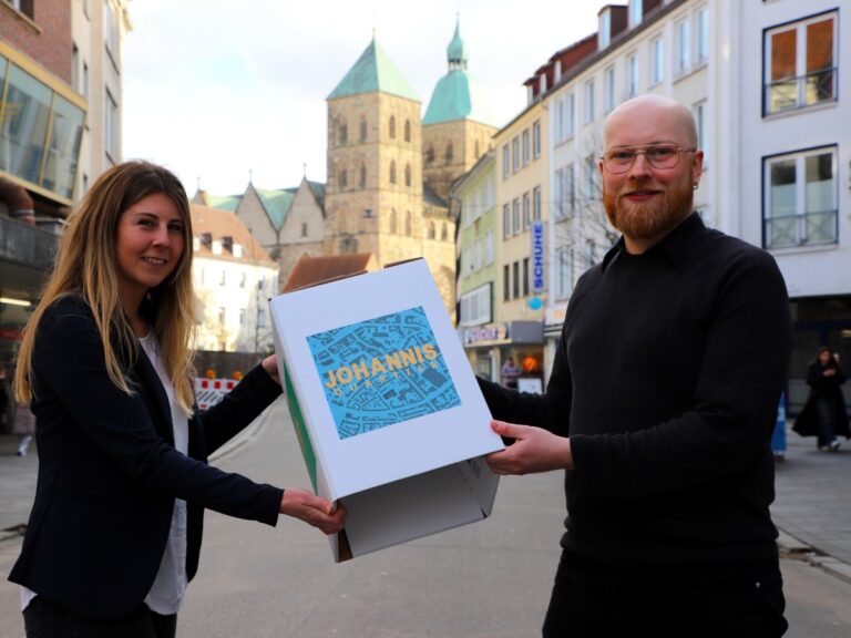 Für anderthalb Jahre hat Marie Veltmaat rund um die Johannisstraße Projekte angetrieben, nun übernimmt das Daniel Lindholz. / Foto: Simon Vonstein