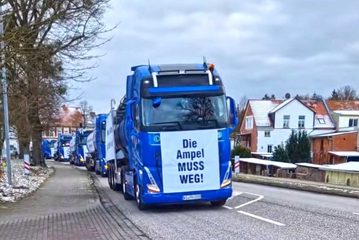 LKW-Fahrer solidarisieren sich mit Bauernprotest in Perleberg