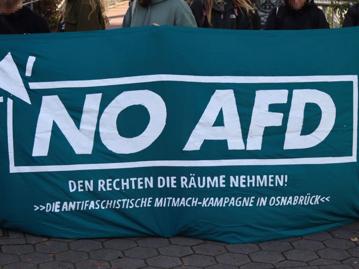 Antifaschistische Mitmachkampagne "Den Rechten die Räume nehmen"