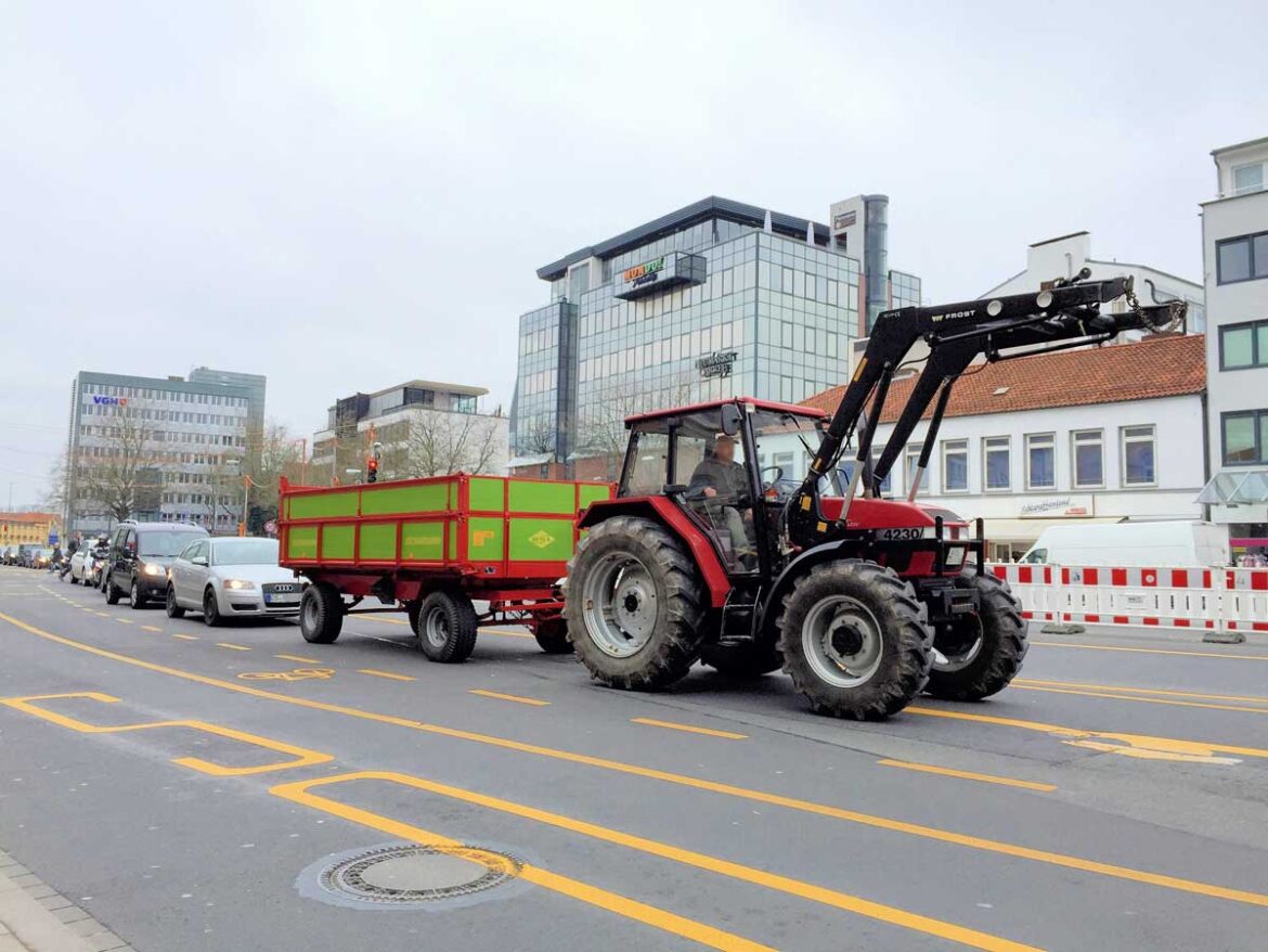 Traktor auf dem Neumarkt Osnabrück / Archivbild Pohlmann