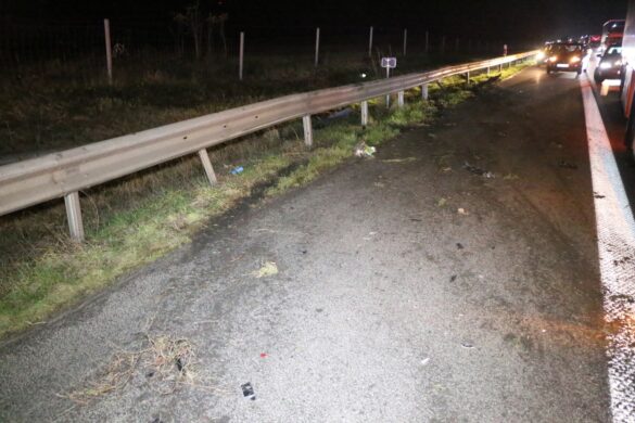 Vier Leichtverletzte nach Kollision von drei PKW auf Autobahn A1