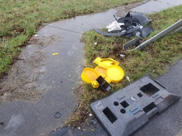 Verkehr stundenlang beieinträchtigt: Kilometerlange Ölspur auf A30 nach Unfall