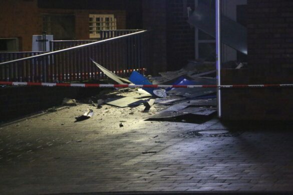 Geldautomat in Wallenhorst gesprengt, Polizei fahndet nach Tätern. / Foto: Heiko Westermann Geldautomat in Wallenhorst gesprengt, Polizei fahndet nach Tätern