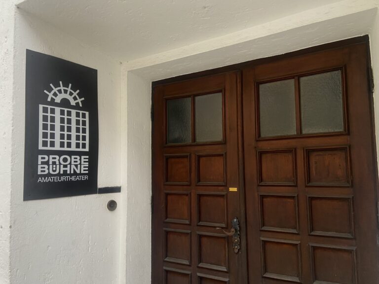 Eingang der Probebühne Osnabrück in der Wiesenstraße 1