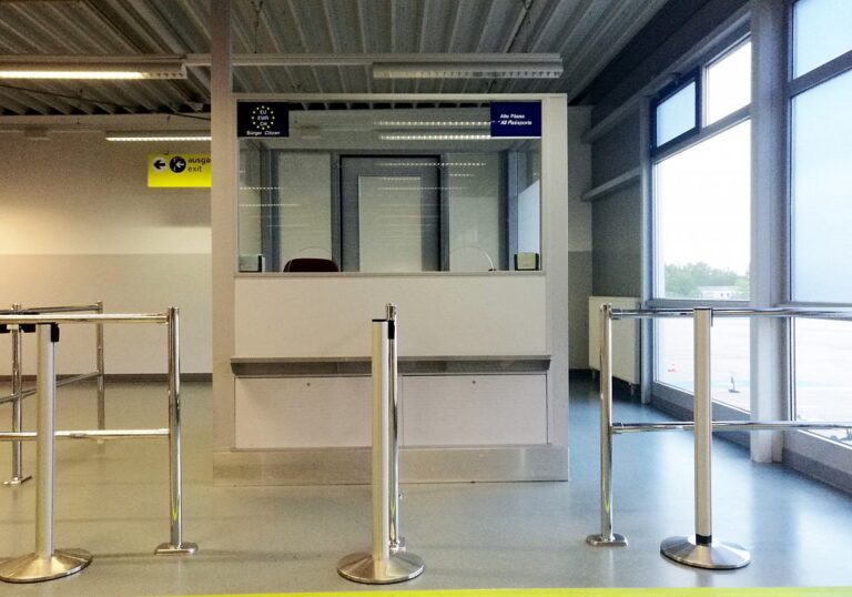 Flughafen Einreisekontrolle