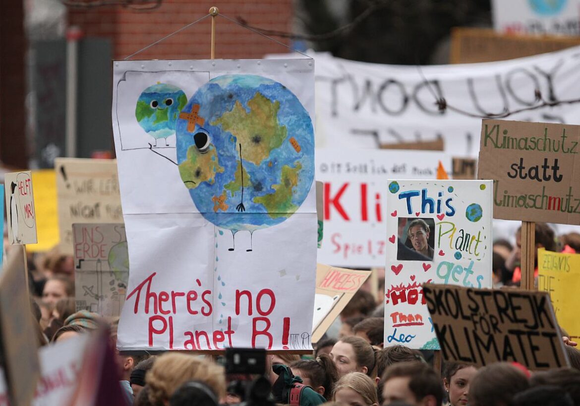 Klimaprotest: There's no planet B