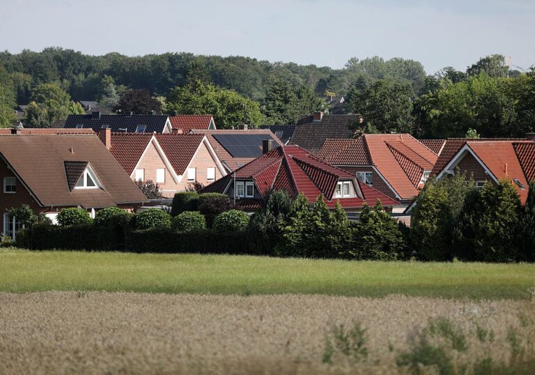 Wohnviertel mit Einfamilienhäusern