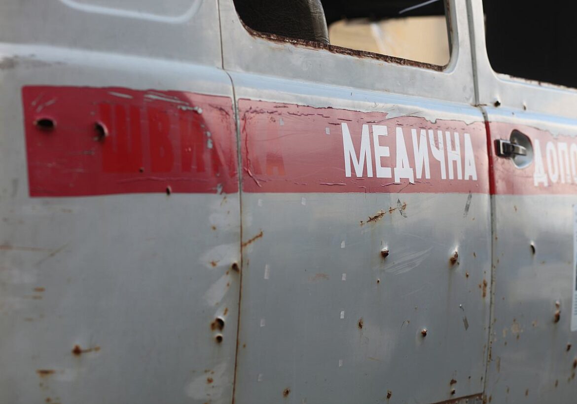 Ukrainischer Transporter mit Einschusslöchern