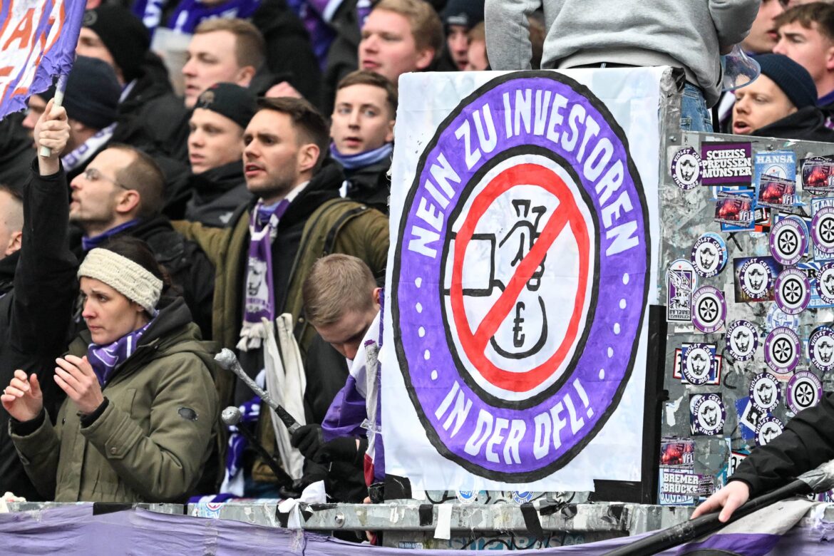 Banner gegen Investoren / Foto: IMAGO/osnapix