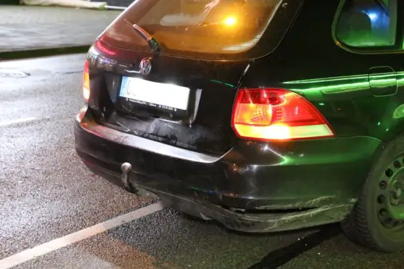 Pagenstecherstraße nach Unfall blockiert, eine Person verletzt