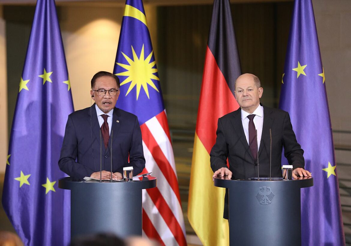 Bundeskanzler Olaf Scholz (SPD) trifft den Premierminister von Malaysia, Anwar Ibrahim