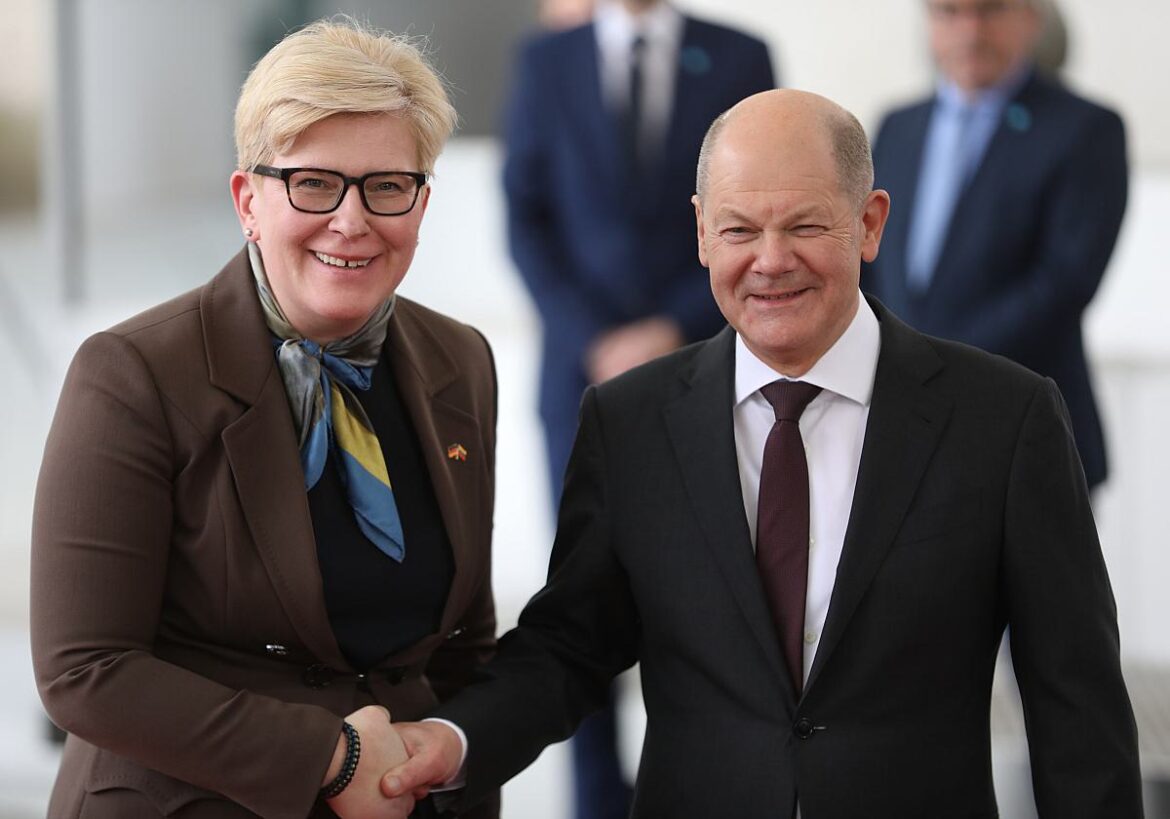 Litauens Premierministerin Ingrida Simonyte und Bundeskanzler Olaf Scholz