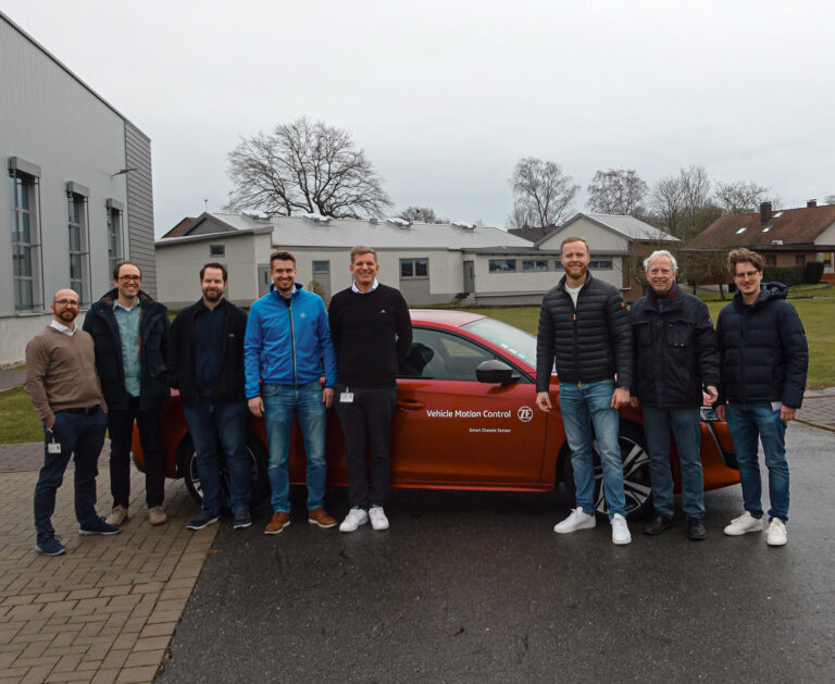 Die Köpfe hinter SenBel (v.l.): Frederic Böhse (ZF), Dr. Tobias Pobandt (ZF), Dr. Dennis Pape (ZF), Julian Stratmann (ZF), Alexander Lundberg (ZF), Carlos Wübbeler, Prof.Dr. Clemens Westerkamp, Dr. Simon Ehlers (imes Leibniz Uni Hannover)