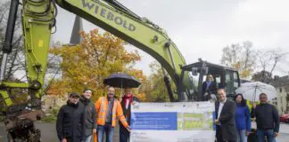 Spatenstich vom Projekt „Mehr Grün für den Schinkel – Umgestaltung des Pastor-Karwehl-Platzes“. / Foto: Swaantje Hehmann