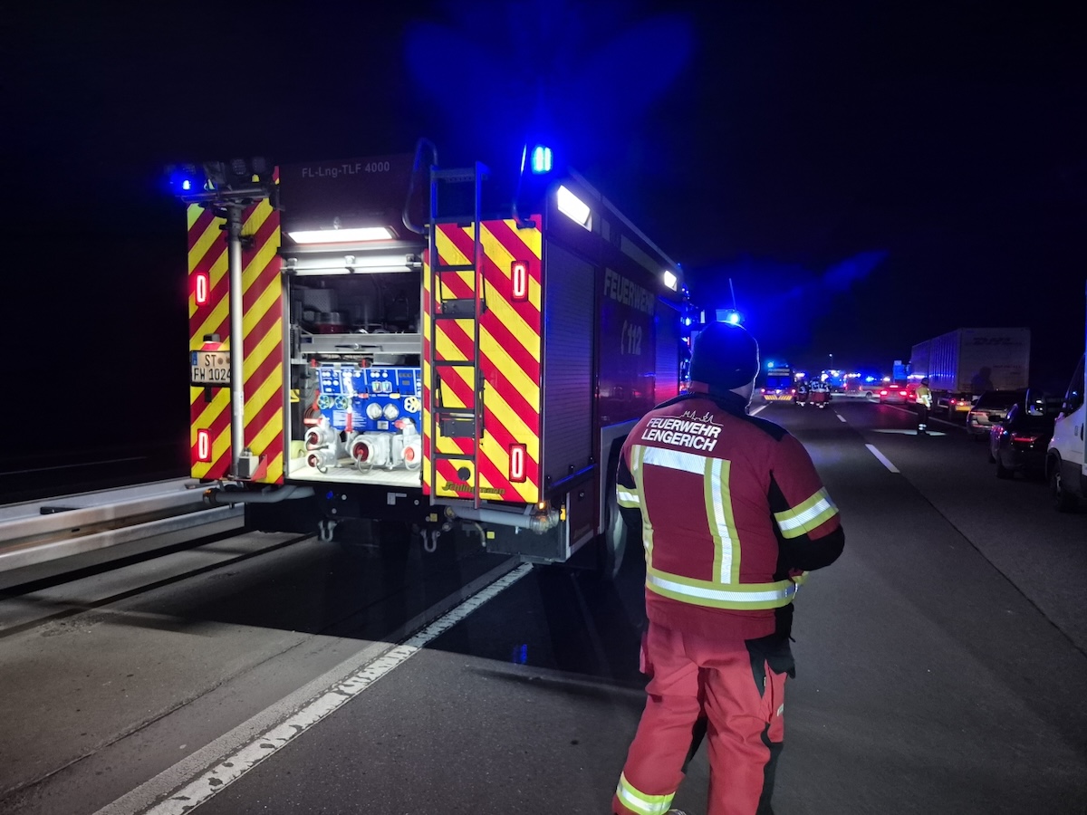 Feuerwehr Lengerich im Einsatz bei Unfall auf der Autobahn A1