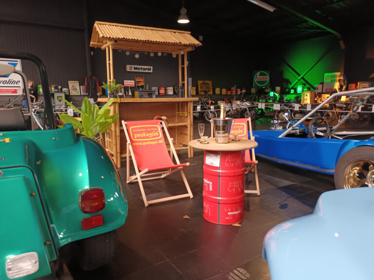 Sonderausstellung: FunCars - mit dem Auto zum Strand