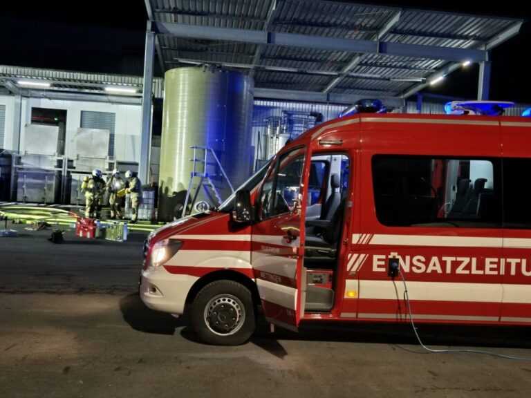 Die Feuerwehr kommt zum Einsatz. in Landkreis Osnabrück (Region)