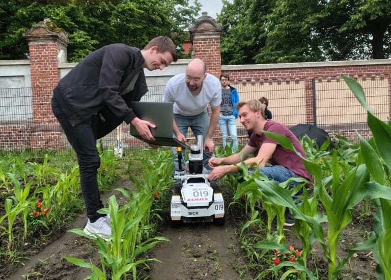 Osnabotics sind auch in der Agrartechnik tätig. / Foto: Hochschule Osnabrück in Innenstadt