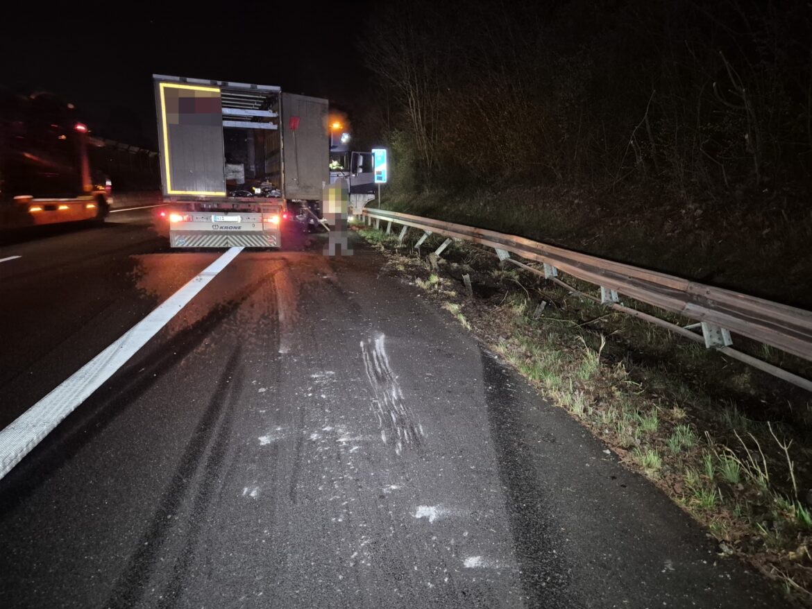 LKW-Unfall auf der A30. / Foto: Heiko Westermann