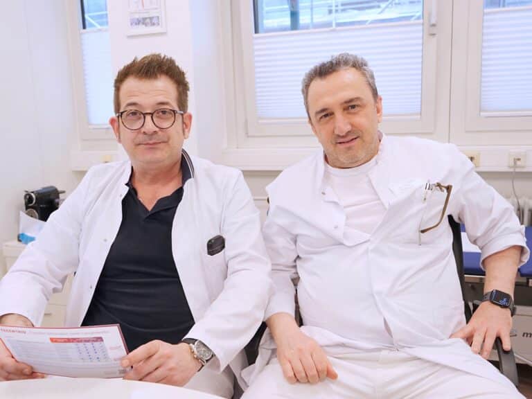 Ayhan Berber, Sektionsleiter Pneumologie, Taha Bekci, Oberarzt Pneumologie./ Foto: Monika Vollmer in Osnabrück (Gesamtstadt)