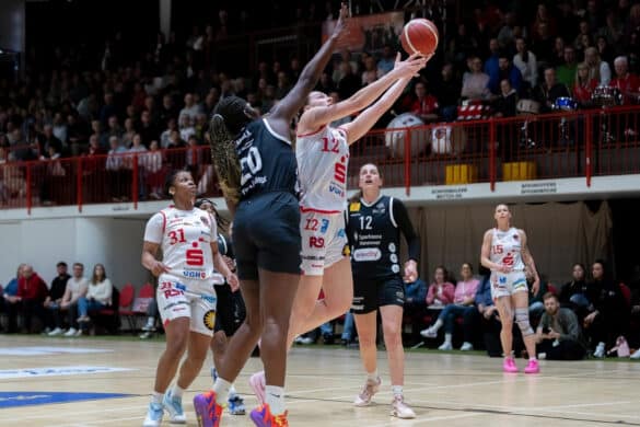 GiroLive Panthers vs. TK Luchse Hannover. / Foto: Alexander Reinhard in Osnabrück (Gesamtstadt)